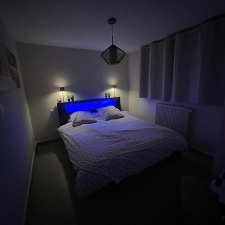 Le gîte du cavalier au cœur de la Forêt/jacuzzi Dole Extérieur photo